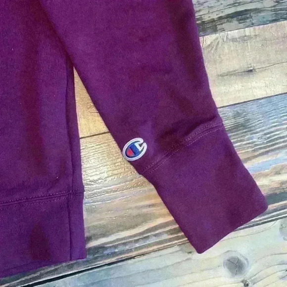 Champion purple sweatshirt size medium - Picture 2 of 4